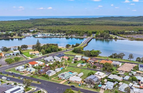 South Evans Head House | Deco Beach - 9 Cedar Street