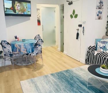 Dee Why Apartment | Dee Why 2 Bedroom Apartment