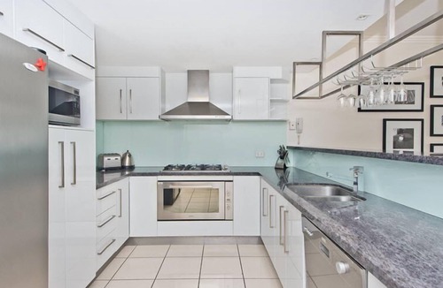 Moreton Island House | Deep Blue Apartment 20 Tangalooma