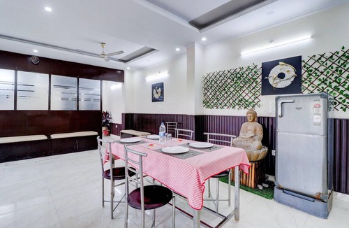 Dehradun House | Deluxe Benison Guest House