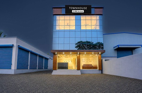 Kadachiwadi House | Deluxe Chakan Corporate New Royal Inn