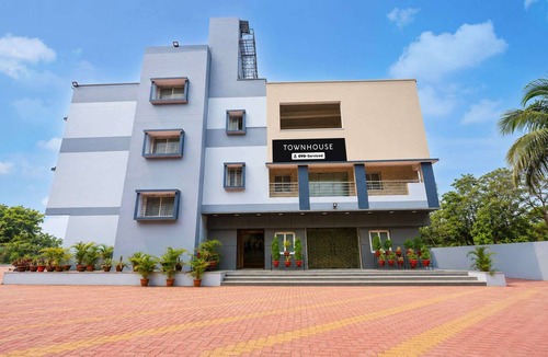 Jamshedpur House | Deluxe JR Royals