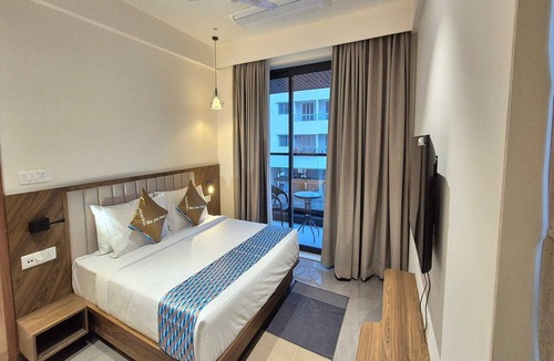 Gonda House | Deluxe King Room Palette Fairmont Gonda