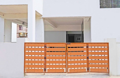 Sholinganallur House | Deluxe Super Hotel O Sholinganallur Anjaneya