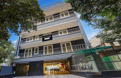 Udyog Vihar House | DeluxeCloud Bay