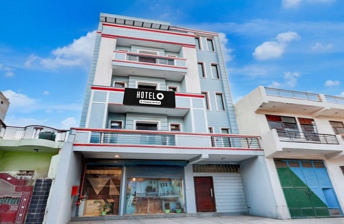Alipur House | DeluxeHotel Dhaba