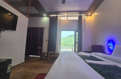 Naukuchiyatal Resort | Dev Bhumi Resort