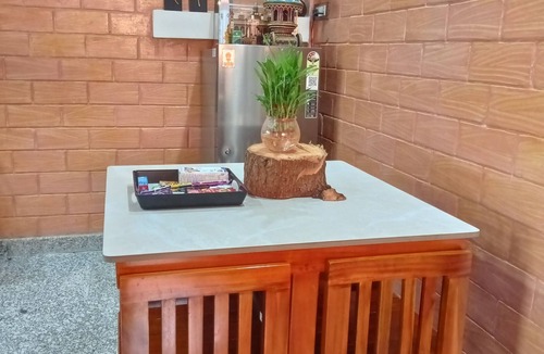 Ullal House | DhruvDhanush(2-bedroom with AC/2 attached bathroom in lovely Ullal/deralakatte