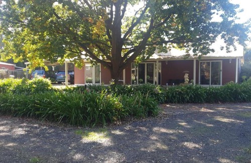 Dixons Creek Bed & Breakfast | Dixiglen Farm