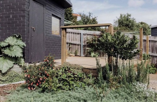 St Helens Apartment | Doric Dreams - Short Stroll to St Helens