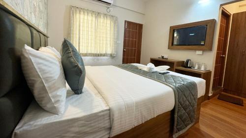 Krishnarajapura Hotel | Dream Inn