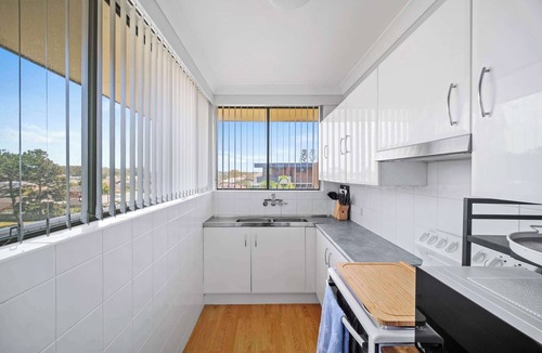 Tuncurry Apartment | Drift on Amaroo - Calm Coastal Stay near Wallis Lake - Tuncurry