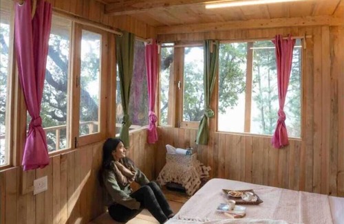 Banjar Ski Chalet | DUPLEX TREEHOUSE- TANDI -WIFI