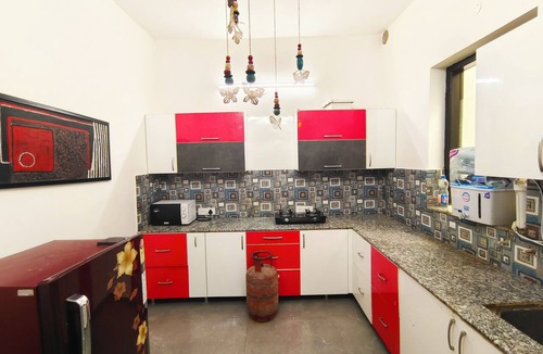 Palanpur Bed & Breakfast | Eden Villa