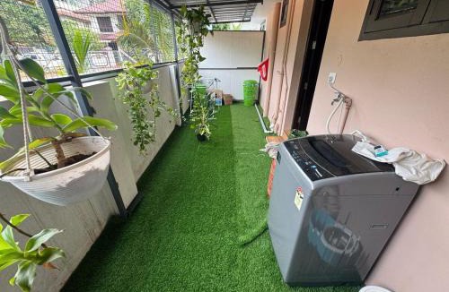 Kumbalam Apartment | Elamkulam Penthouse - 3bhk AC with Kitchen - Kochi
