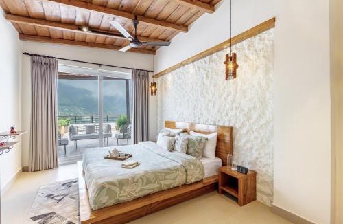 Bhimtal Villa | ELIVAAS 2 BHK With Balcony & Hill Lake - Antarmann Casa Ember