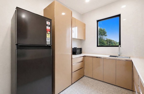 Dagshai Apartment | ELIVAAS Panchvati Veloraa 6BHK