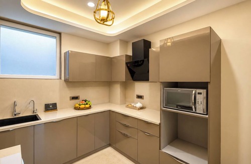 Kasauli Apartment | ELIVAAS Privé Royce Silver Oak APT