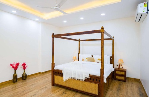 Bhiwadi Villa | ELIVAAS Signature AdhiVa 5-BHK Farmhouse with Private Pool, Bar & Lush Garden