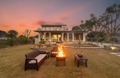 Jaipur Villa | ELIVAAS Signature Jamun Farm 2BHK with Pool