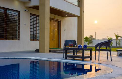 Sitapura Villa | ELIVAAS Signature Lush Haven 4 BHK Villa Private Pool, Terrace & Landscaped Garden