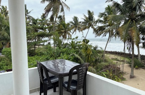 Andhakaranazhy House | Elkanah Aelyn Beach Homestay with Sea view Lovely 2-bedroom with AC in Alappuzha