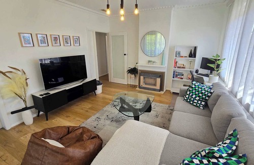 Elsternwick Apartment | Elsternwick easy living - 2 bedroom sleeping 4