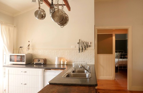 Healesville Cottage | ENDA COTTAGE Self Contained Accommodation