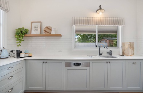 Cessnock Cottage | Endsleigh Cottage | Historic Hunter Valley Escape