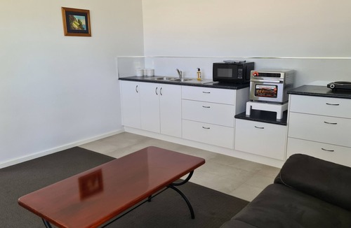 Tongala Apartment | ENGEDI - Self Contained Suite