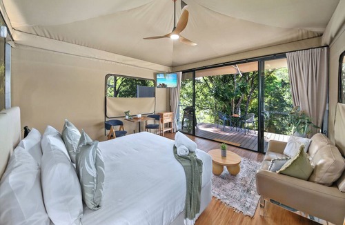 Eudlo Cabin | Eudlo Valley Glamping - Comfy Pet-friendly tent Stay!