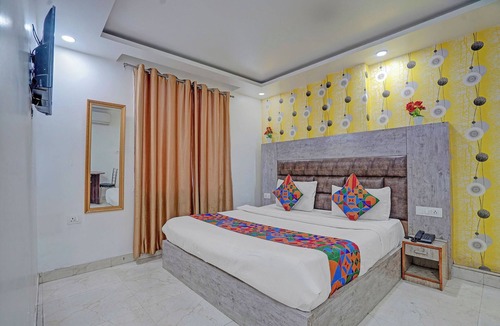 Mahipalpur Hotel | Fabhotel Broadway