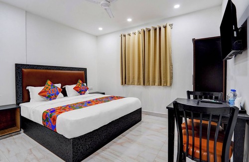 Greater Kailash Hotel | FabHotel Casa Royal - Greater Kailash