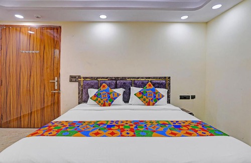 Delhi Hotel | FabHotel Havenora - Nr Maharani Bagh