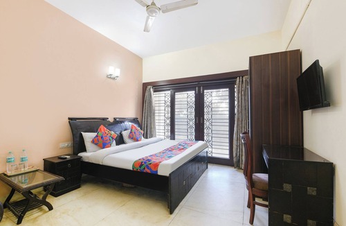 DLF City Hotel | Fabhotel Le Regent