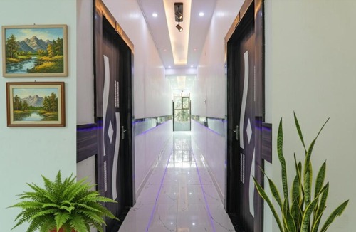 Sarnath Hotel | FabHotel Lumbini International - Nr Sarnath Museum