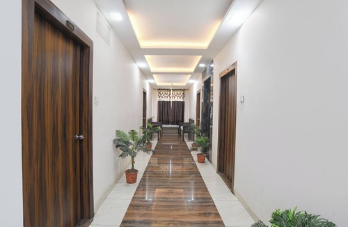 Rau Hotel | FabHotel Manjulam Regency
