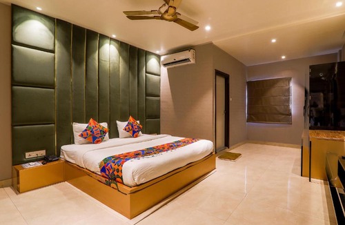 Kanpur Hotel | FabHotel Maya Crystal