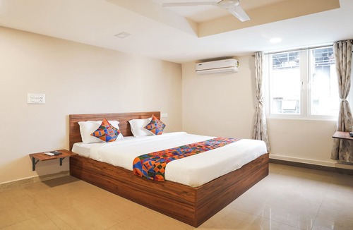 5th Block Hotel | Fabhotel Raayara Bliss