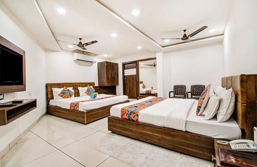 Indore Hotel | FabHotel Rajnandani Residency - Bhanwarkuan