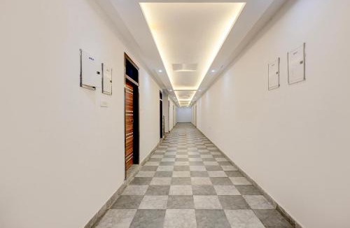Kanpur Hotel | FabHotel Rustic Roots