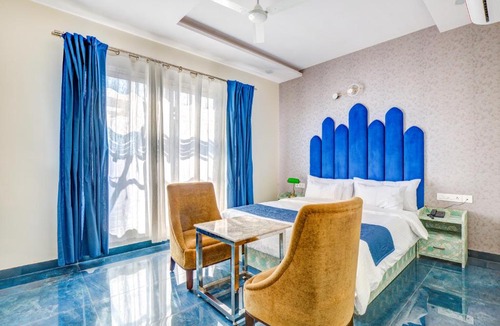 Shyam Nagar Hotel | FabHotel The White Moon