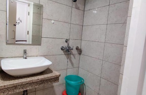 Knowledge Park III House | FACULTY HOUSE- Cosy Lounge Near Expo Mart