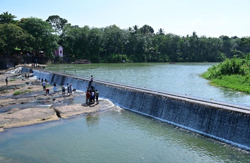 Takkalai Hotel | Falls Regency