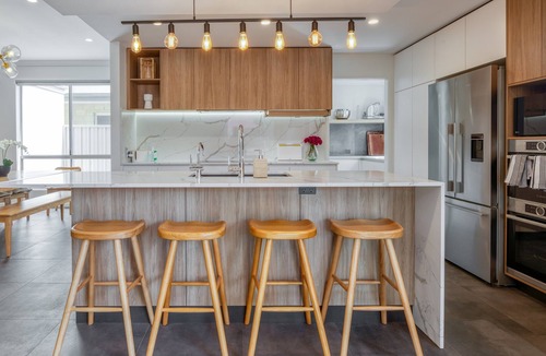 Como House | Family Friendly Como Delight!
