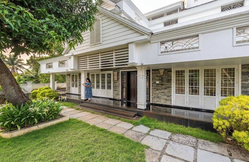 North Paravur House | Family Friendly Private Pool Villa, Kochi Near Kadamakudi and Lulu