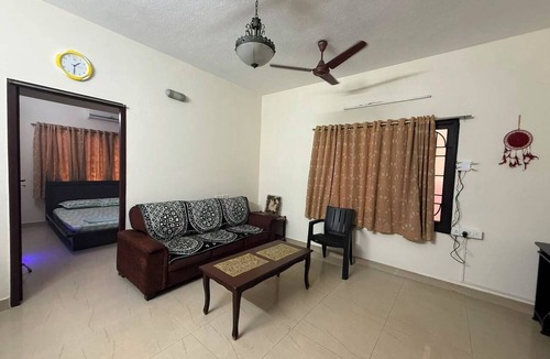 Royapettah Apartment | Fantastic 2-bedroom apartment with AC in vibrant Royapettah