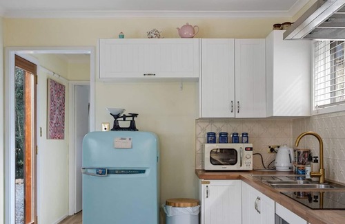 Hobart Cottage | Fernvale Cottage An Enchanting Mountainside Oasis