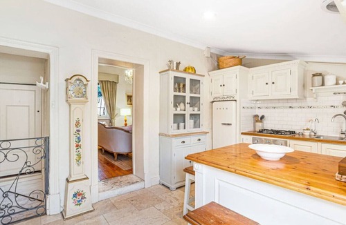North Adelaide House | Firebird Cottage A Hallmark to Adelaides History