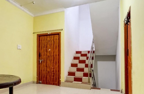 Yercaud Hotel | Flagship Jayamuragan Stays